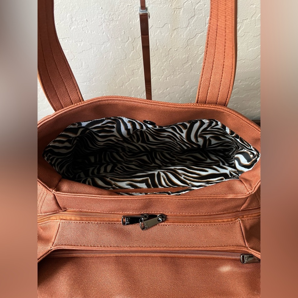 Lug Tempo Matte Luxe VL copper - Picture 8 of 15